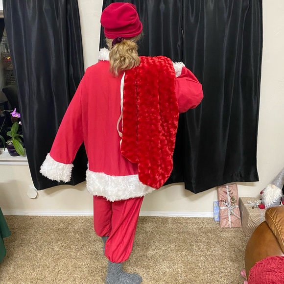 Mrs Clause santa suit set- so cute! Great red! - Picture 2 of 7